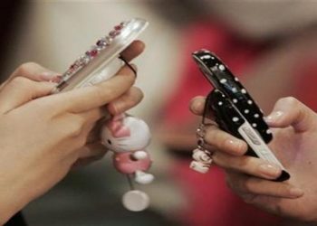 Hollanda sınıflarda cep telefonu kullanımını yasaklayacak