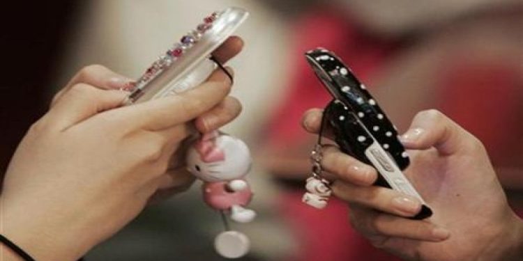 Hollanda sınıflarda cep telefonu kullanımını yasaklayacak