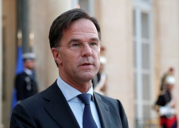 Hollanda'da koalisyon hükümeti düştü