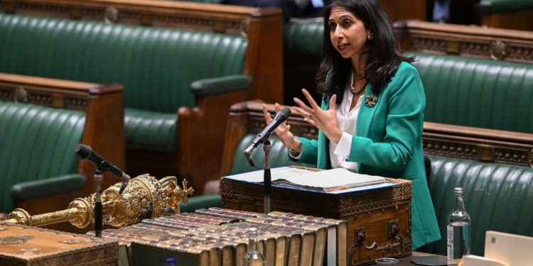 İddia: İngiltere, göçmenlerin Türkiye'ye sınır dış edilmesi için özel anlaşma istiyor