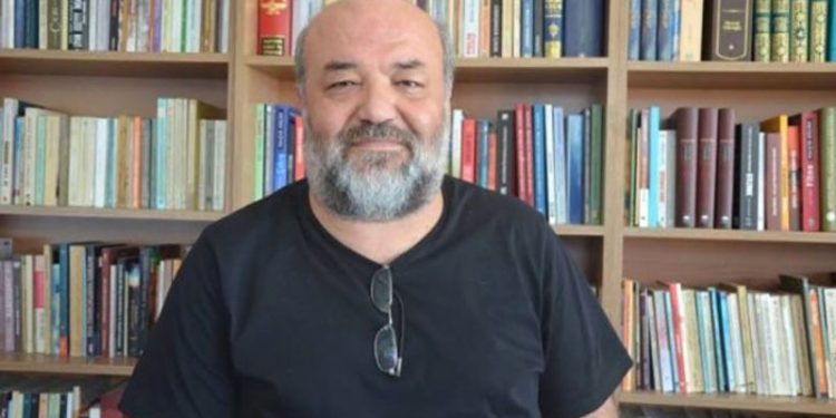 İhsan Eliaçık: AKP kapitalizme dini meşruiyet kazandırıyor