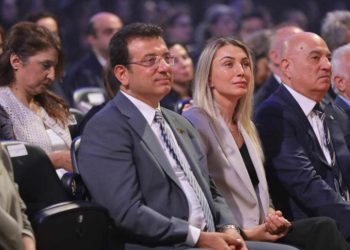 İmamoğlu'ndan gençlere: Boş konularla insanların meşgul edilmediği bir çağ istiyorum