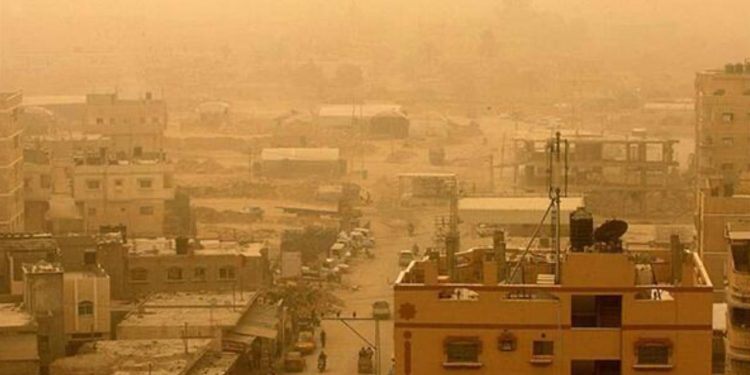 İran'da kum fırtınası: 1047 kişi hastaneye kaldırıldı