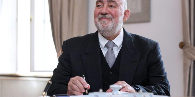 İsrail’in Almanya Büyükelçisi, Berlin’deki kafeden kovuldu