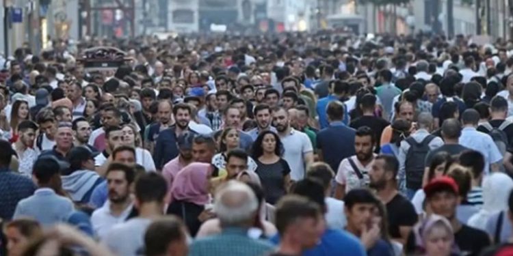 İstanbul'da 10 ilçe yabancıların ikamet iznine kapatıldı