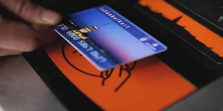 İstanbul'da toplu taşımada yeni gelişme: İstanbulKart minibüslerde de kullanılabilecek