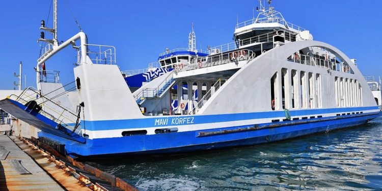İzmir'de arabalı vapur ücretine zam: İşte yeni tarife