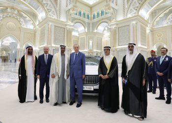 Kamu şirketleri Körfez'e pazarlanıyor: Telekom ve ulaşım masada