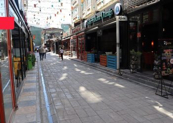 Kayyım yönetimindeki Van'da esnafın su çilesi bitmiyor: 'İşler yarı yarıya düştü'