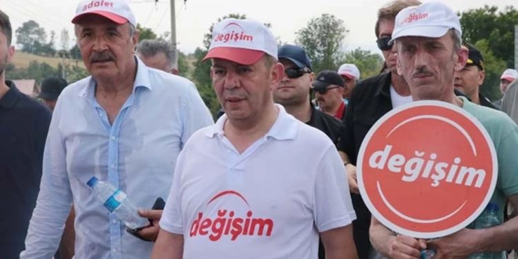 Kılıçdaroğlu'na koltuk fırlatan Tanju Özcan için karar