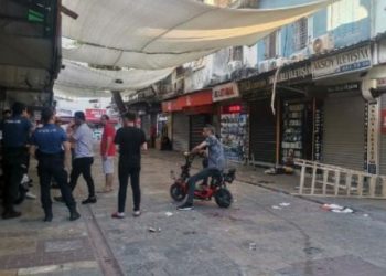 Klima montajı yapan işçi, akıma kapılarak öldü