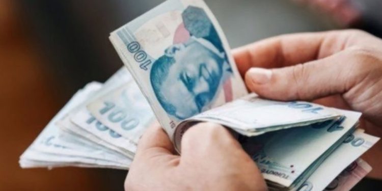 'Kök aylık' detayı emekliyi mağdur etti: Zam geldi, maaş değişmedi