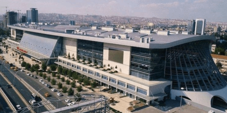 Limak, Kolin ve Cengiz İnşaat'a devletin kasasından ödenen para artıyor: Ankara Garı'nda garanti sayısının 3'te 1'ini tutturdular