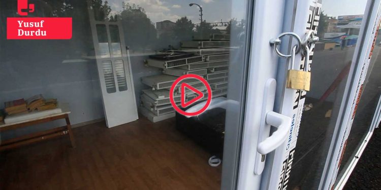 Malatya'da depremden sonra esnafa verilen konteynerlerin anahtarları kayıp