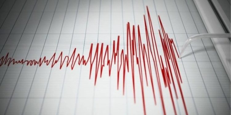 Maraş, Antep, Van ve Mersin'de deprem