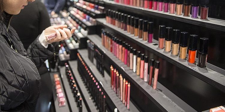 Maske hayatımızdan çıktı, kozmetiğe ayrılan bütçe katlandı