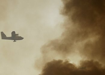 Miçotakis'ten Türkiye'ye teşekkür: Türkiye yangın söndürme uçağı göndermişti