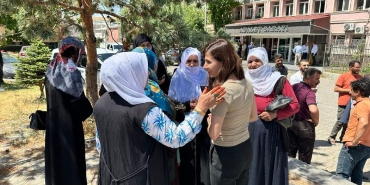 Mîr Perwer’in cenazesine katıldıkları için tutuklanan 12 kişi tahliye edildi