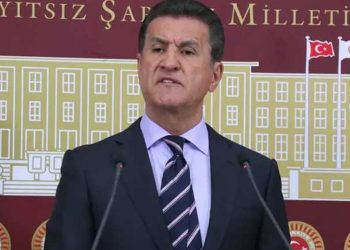 Mustafa Sarıgül’e TBMM’de yumruklu saldırı