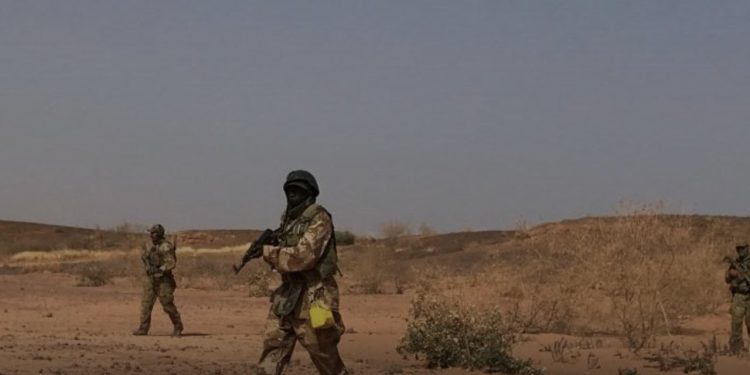 Nijer'de askeri hareketlilik: Cumhurbaşkanlığı sarayı abluka altında, Bazum sarayda tutuluyor