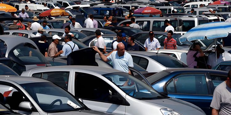 Otomobilde 'ikinci el' kararı Resmi Gazete'de