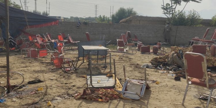 Pakistan'daki intihar saldırısında ölü sayısı 54'e yükseldi: IŞİD'den şüpheleniliyor