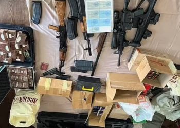 Prigojin'in malikanesine baskının görüntüleri ortaya çıktı: Peruklar, altın külçeleri, silahlar...