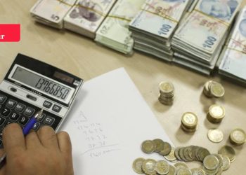 Prof. Dr. Erkan Aktaş: Vergiler daha da artacak
