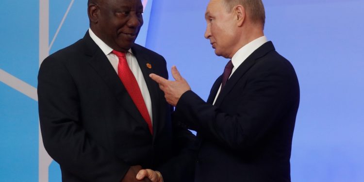 Putin tutuklanmamak için Güney Afrika’daki BRICS Zirvesi’ne katılmayacak