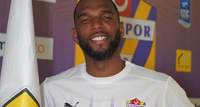 Ryan Babel bile isyan etti: TL olarak maaş alanlar birikimini nasıl koruyacak?