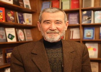 Şair Ahmet Telli'ye 10 ay hapis cezası verildi