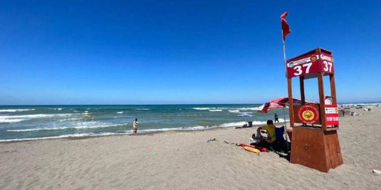 Sakarya'da denize girmek yasaklandı