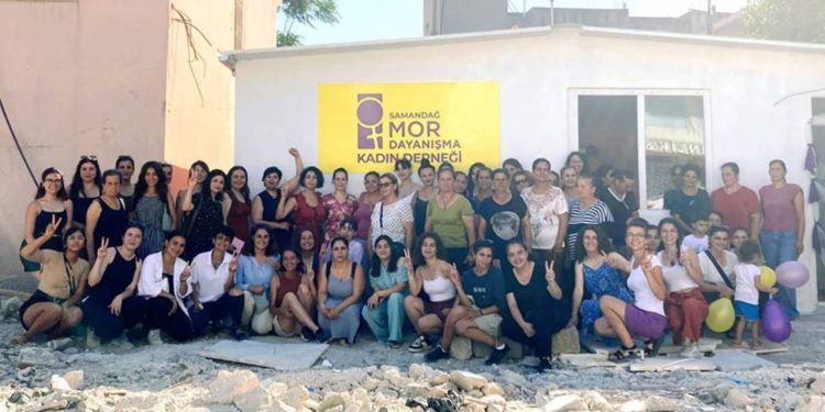 Samandağ'da Mor Dayanışma Kadın Derneği açıldı