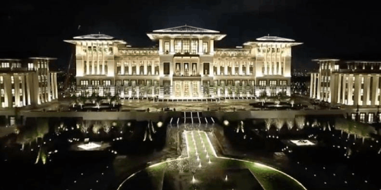 Saray'ın her bir dakikalık harcaması 2 emekli maaşı! 'Bir dakikalık gider 15 bin lira'