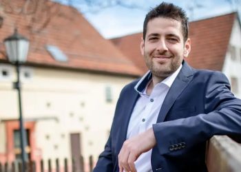 Sığınmacı olarak geldiği Almanya’da belediye başkanı oldu