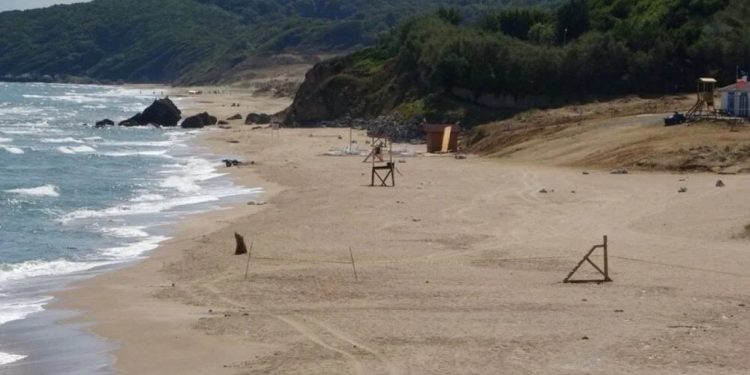 Şile sahili boşaltıldı: En az 28 adet patlamamış top mermisi bulundu