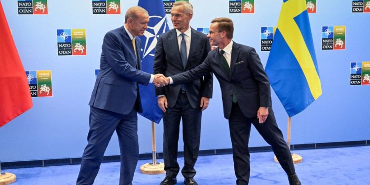 Stoltenberg: Türkiye'nin ABD'den F-16 alması dünkü uzlaşının parçası değil