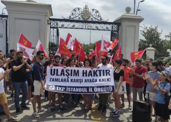 TKP'den İstanbul'da ulaşım zammı protestosu: 'Emekçiler İstanbul'u sırtında taşıyor, onlar da İstanbullu emekçileri ücretsiz şekilde taşımak zorunda'