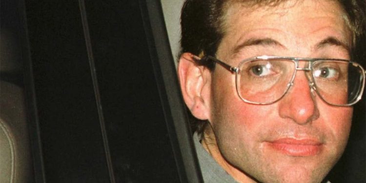 Tarihin ilk 'hacker'ı olarak anılıyordu: ABD'li bilgisayar korsanı Kevin Mitnick 59 yaşında öldü