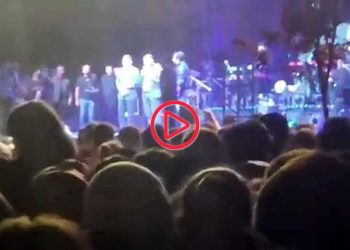 Tatvan Belediye Başkanı Geylani, belediye etkinliğinden yuhalandı