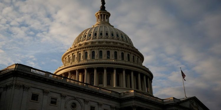 Temsilciler Meclisi tartışmalı Pentagon bütçesini kıl payı onayladı: Demokratlar tasarıya karşı çıkıyor