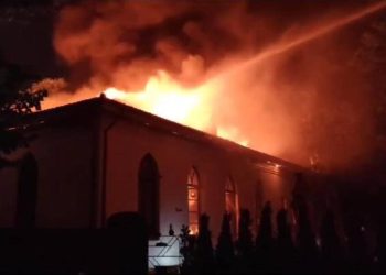 Topkapı Sarayı'nın içindeki tarihi restoranda yangın: Çökmeler meydana geldi