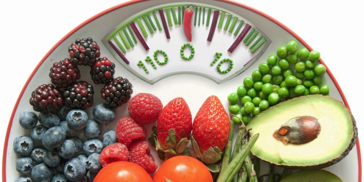 Yaz diyetinde altın öneriler: Bunları yapan tatilde kilo almıyor