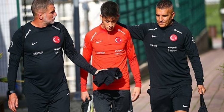 Yeni Messi gibi, bir futbol tanrısı gibi davranılacak...