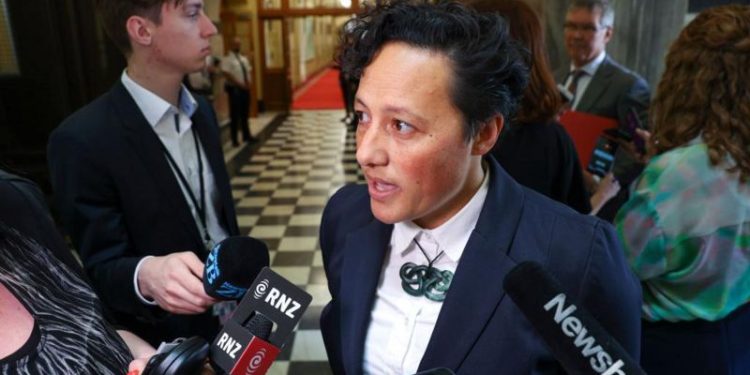 Yeni Zelanda Adalet Bakanı, alkollü araç kullanırken kaza yapması sonrası istifa etti