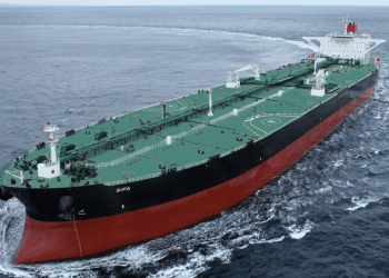 Yeşil dönüşüm kapsamında Yunanistan'ın kurtulmaya çalıştığı gemileri Türk armatörler aldı