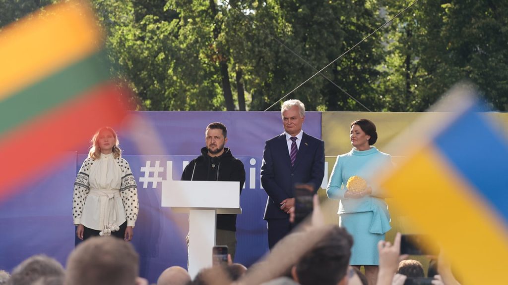 Zelenskiy: NATO Ukrayna’ya güvenlik sağlayacak, Ukrayna NATO’yu daha güçlü kılacak