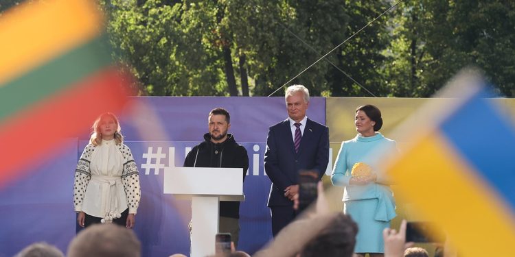 Zelenskiy: NATO Ukrayna’ya güvenlik sağlayacak, Ukrayna NATO’yu daha güçlü kılacak