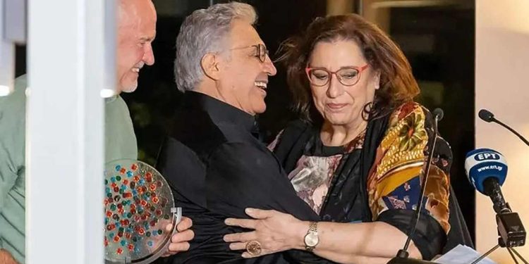 Zülfü Livaneli ve Maria Farantouri, Theodorakis için konser verecek