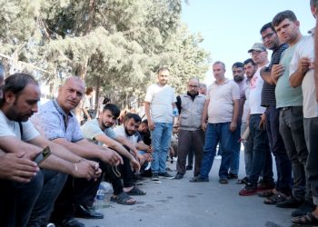 Gaziantep’te yüzlerce tekstil işçisi grev başlattı